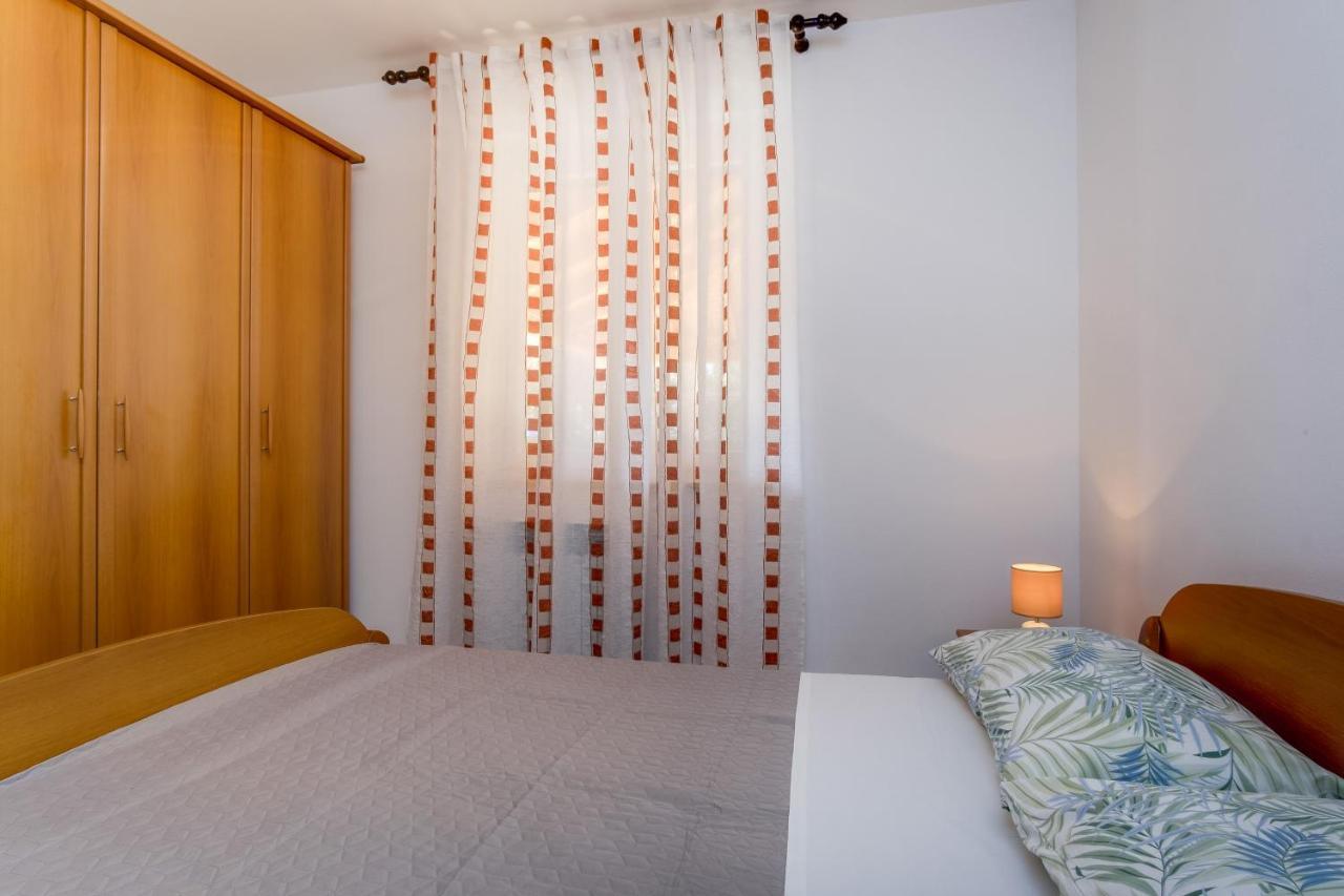 Apartments Franjo 木洛希尼 外观 照片